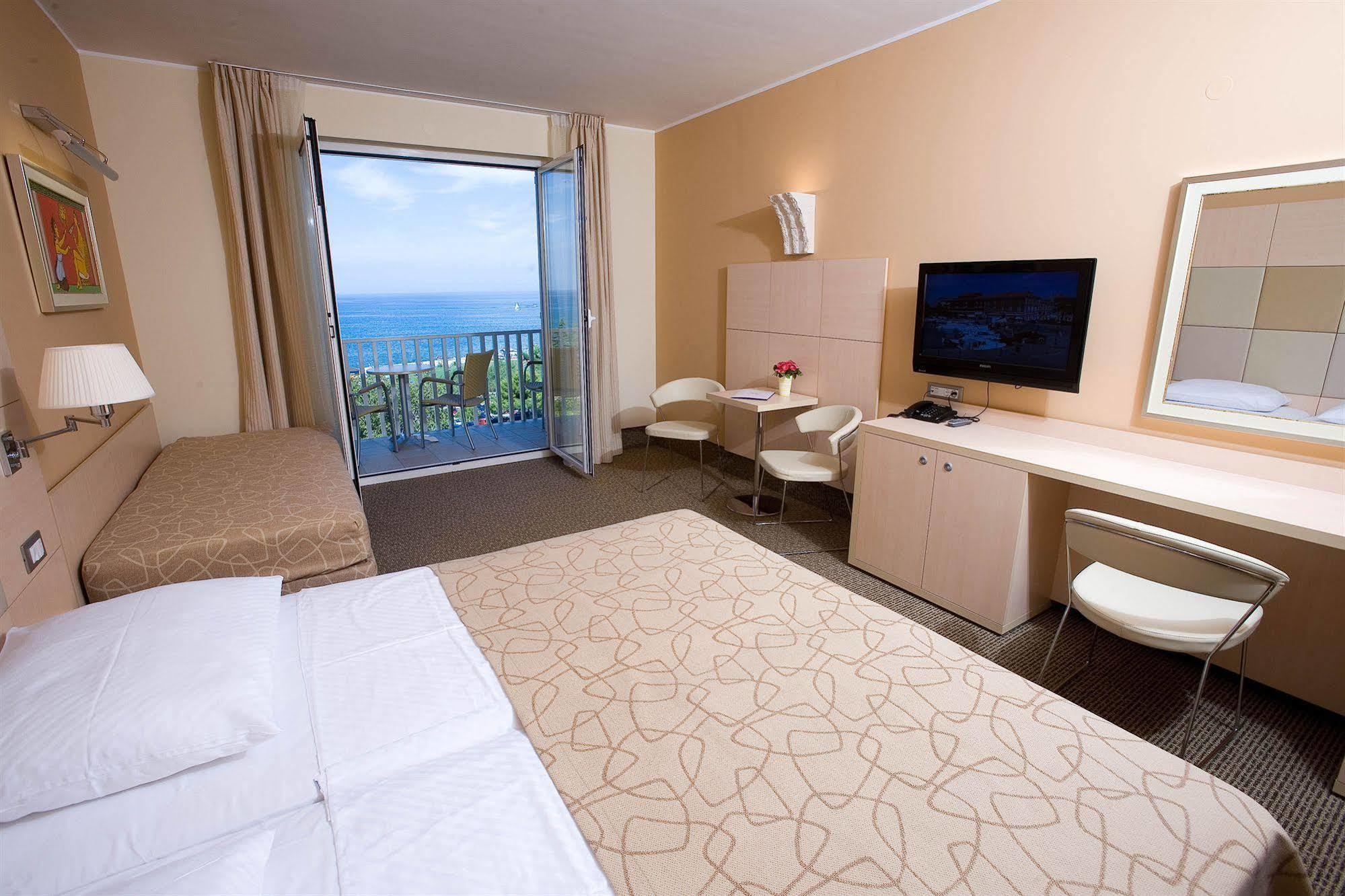 Dependences - San Simon Resort Izola Luaran gambar